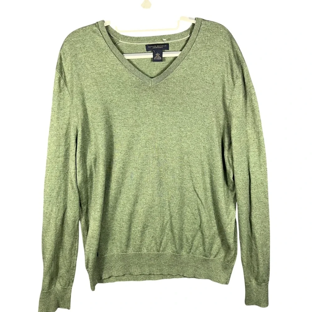 Banana Republic V-Neck Sweater Mens L Green Silk Cashmere Luxury Blend NWOT